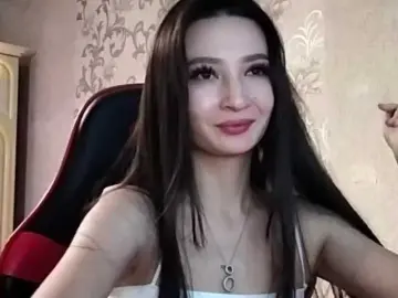 LenaMeyerのBongacamsで人気のアダルト配信