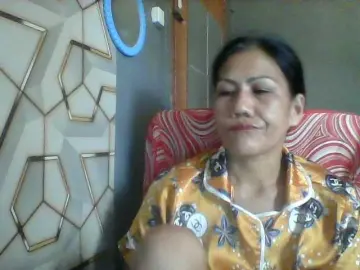 RarraのBongacamsでプライベートチャット