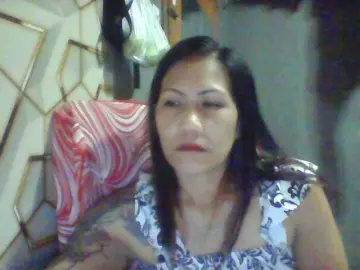 RarraのBongacamsでセックスチャット