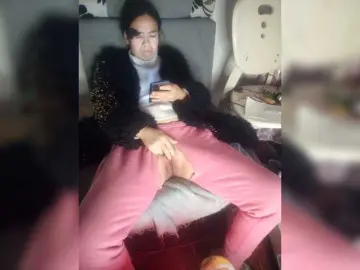 hujiajiajia1314のBongacamsでライブポルノ配信