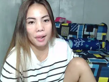 PempemlicioussのBongacamsで無料ポルノカメラ