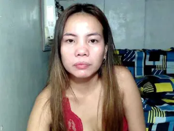 PempemlicioussのBongacamsでセックスカメラ