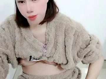 Analove-68のBongacamsで無料ポルノカメラ