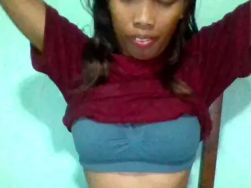 Eva-011のBongacamsで人気のアダルト配信