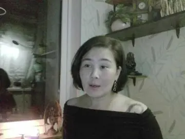 Nettie-AllieのBongacamsでプライベートチャット