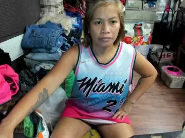 AthenaMoranのBongacamsでプライベートチャット