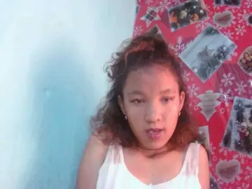 Luna-009のBongacamsで人気のアダルト配信