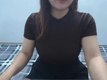 ElenaSex90のBongacamsでライブポルノ配信