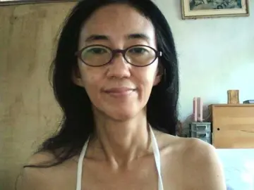 bee077のBongacamsでプライベートチャット