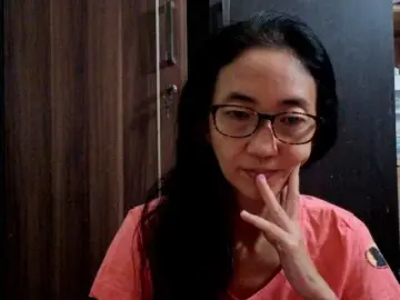 bee077のBongacamsでライブチャット