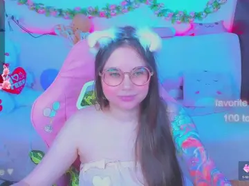 LittleKitsuneのBongacamsで今すぐ視聴可能なセックスカム