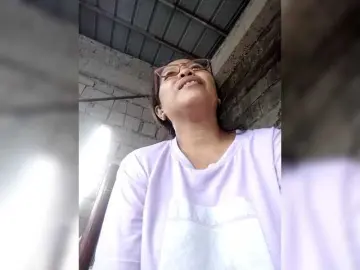 Chatty22のBongacamsで無料ライブポルノ