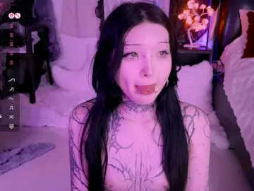 LeinboneのBongacamsでアダルトビデオチャット