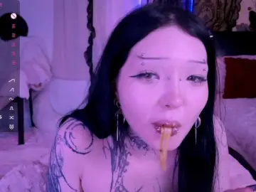 LeinboneのBongacamsで無料ライブポルノ