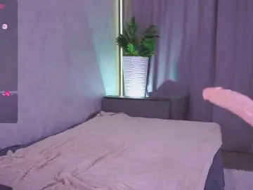 LipDipTalkのBongacamsでライブポルノ配信