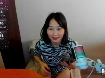 ElliMilkaのBongacamsで今すぐ視聴可能なセックスカム