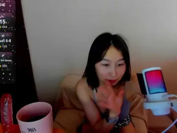 ElliMilkaのBongacamsでライブポルノ配信