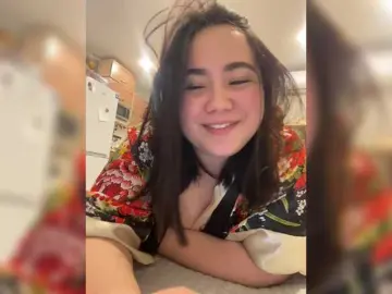 NosikkのBongacamsでアダルトビデオチャット