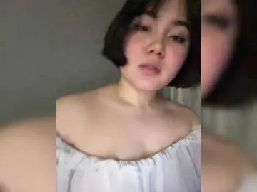 NosikkのBongacamsで今すぐ視聴可能なセックスカム