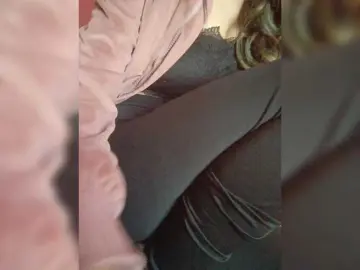 Maella22のBongacamsでプライベートチャット