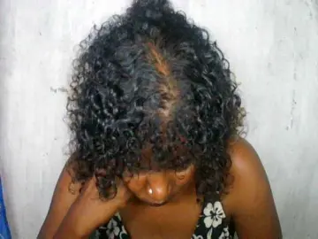 Aldah1のBongacamsでセックスカメラ