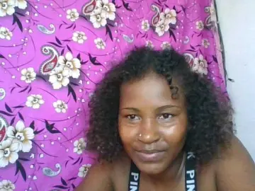 Aldah1のBongacamsでセックスチャット