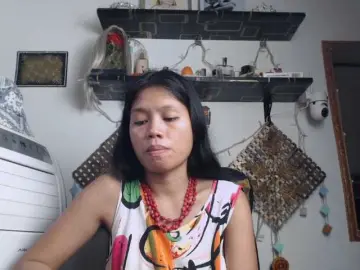 JunglewomanのBongacamsでヌードカメラ