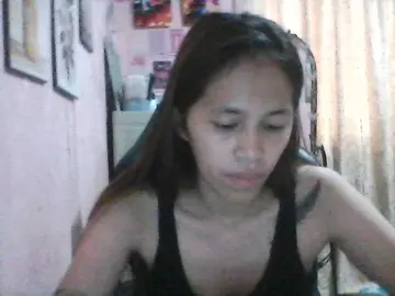 YourMochiiのBongacamsで無料ライブポルノ