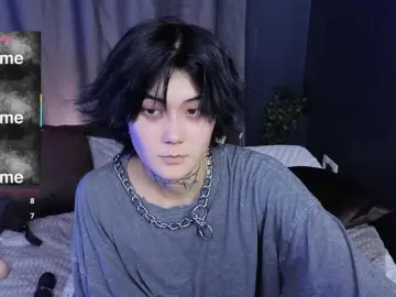 GothXRavenのBongacamsで無料ライブポルノ