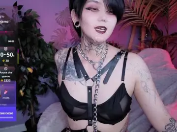 GothXRavenのBongacamsでヌードカメラ