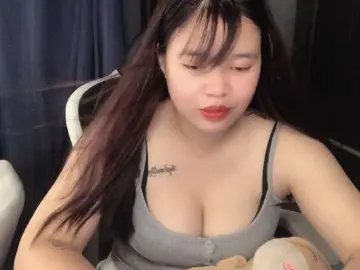 Love-x69xのBongacamsで今すぐ視聴可能なセックスカム