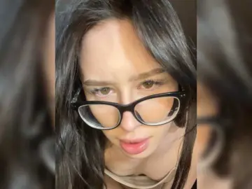 RemmyGrope77のBongacamsでプライベートチャット