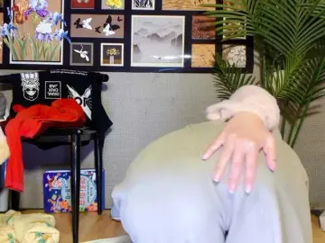 foxsusuのBongacamsでライブポルノ配信