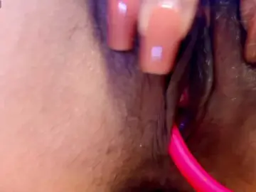 foxsusuのBongacamsでセックスチャット