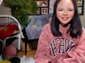 foxsusuのBongacamsで無料ライブポルノ