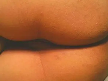 NaughtyWetPieXxのBongacamsで無料ポルノカメラ