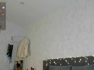 charmingkittyのBongacamsで高画質ウェブカメラ