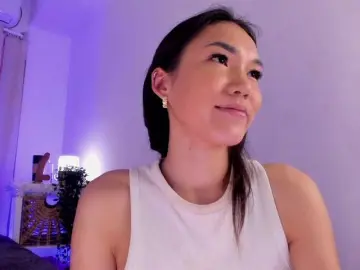 Divine-MadnessのBongacamsで無料ポルノカメラ