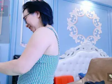 LucianaMecaのBongacamsで人気のアダルト配信