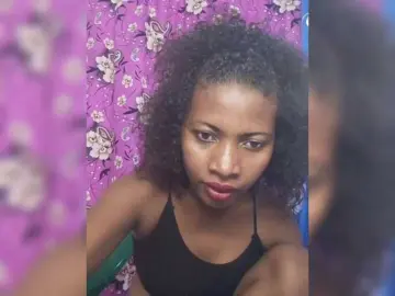 BelleValeurのBongacamsでセックスカメラ