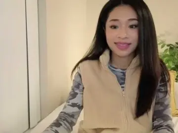 athena-thのBongacamsで無料ポルノカメラ