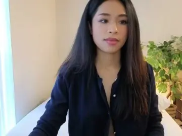 athena-thのBongacamsで無料ポルノカメラ