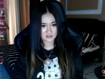 AdriannaFowlerのBongacamsで無料ポルノカメラ