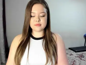 MirenelmaのBongacamsでセックスカメラ