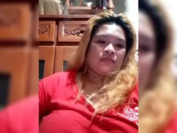 KyreneのBongacamsで人気のアダルト配信