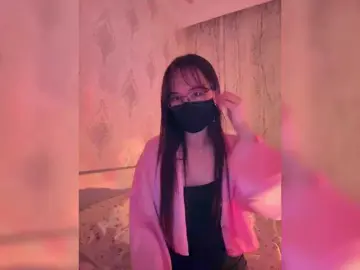 runaexxのBongacamsで今すぐ視聴可能なセックスカム