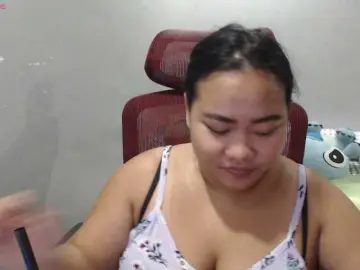 BubbleButtPinayのBongacamsでセックスカメラ