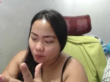 BubbleButtPinayのBongacamsで無料ポルノカメラ