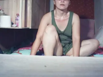 Darlin30のBongacamsで無料ポルノカメラ