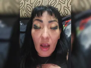 xxxDirtyBitchxxxのBongacamsでプライベートチャット